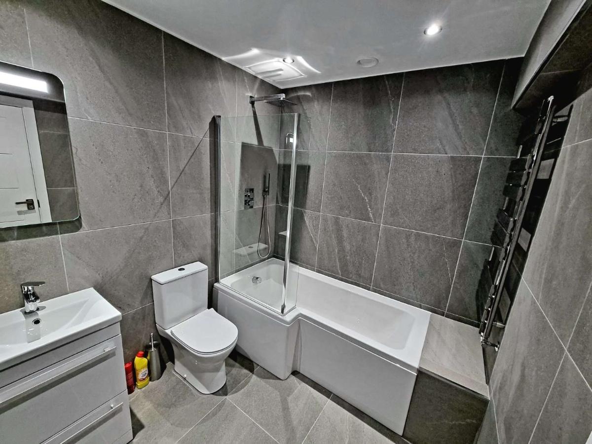 Lmk, Spacious 1 Bedroom Ground Floor Apartment, Ev Charger, Free Parking Wi-Fi, Great Location Белфаст Экстерьер фото